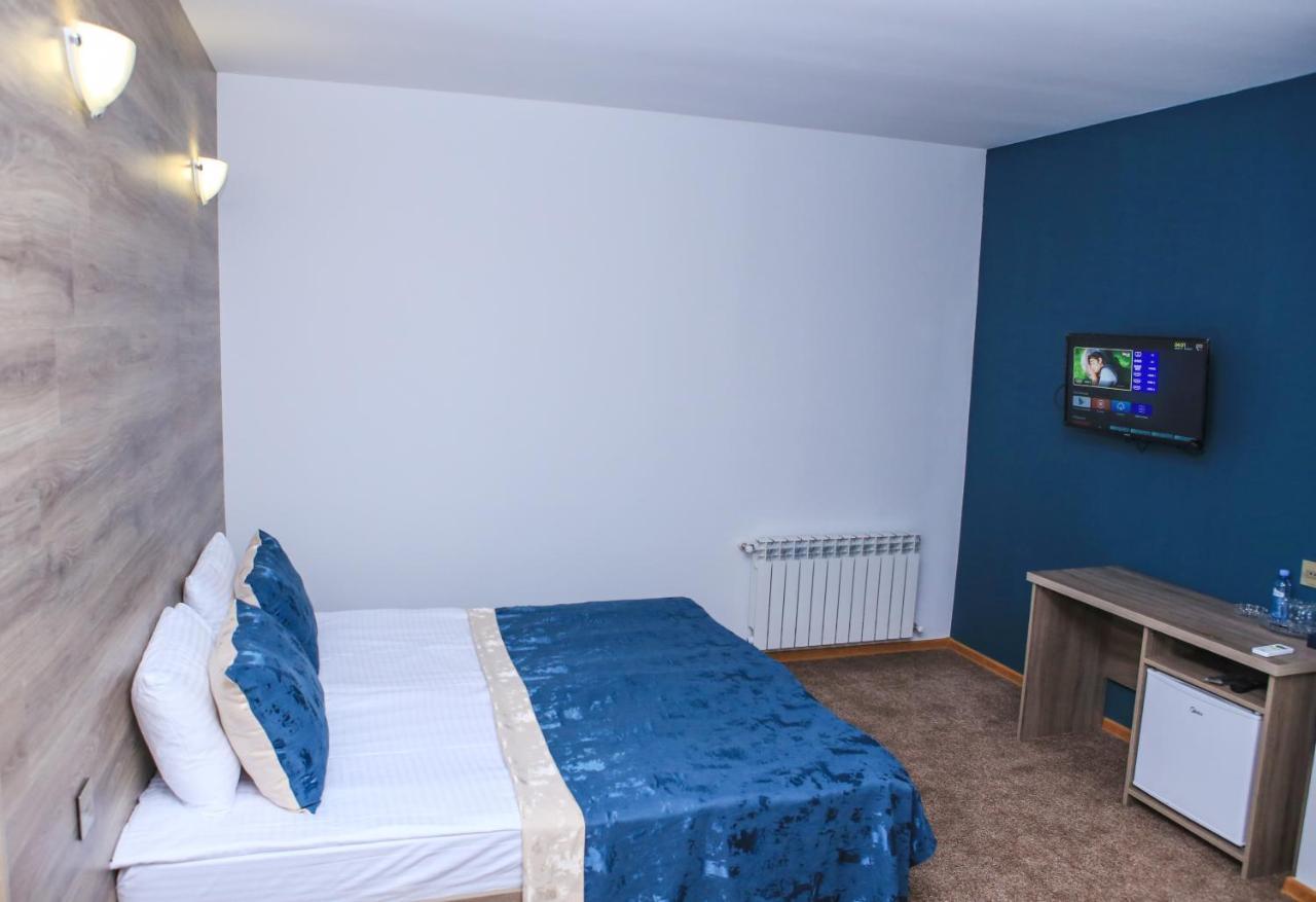 Evim Otel Zaqatala Buitenkant foto