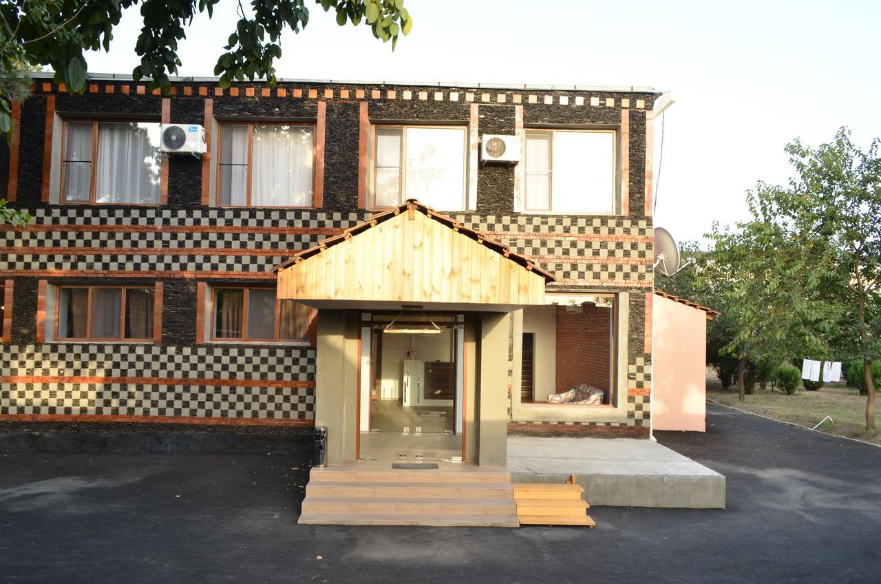Evim Otel Zaqatala Buitenkant foto