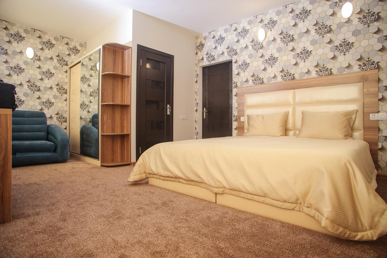Evim Otel Zaqatala Buitenkant foto