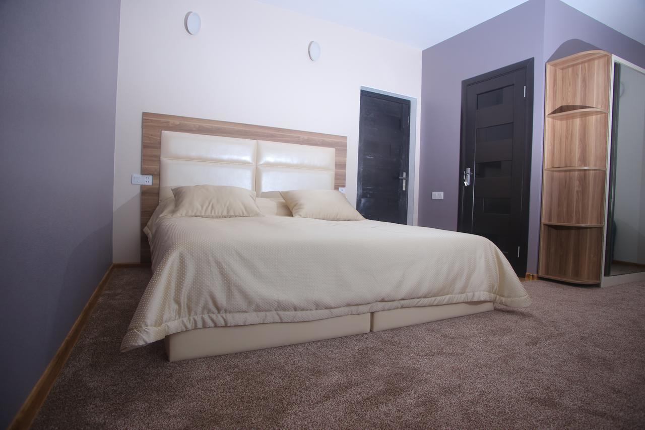 Evim Otel Zaqatala Buitenkant foto
