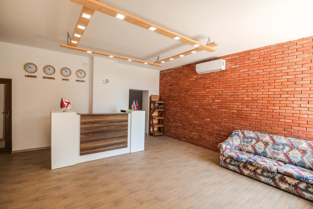 Evim Otel Zaqatala Buitenkant foto